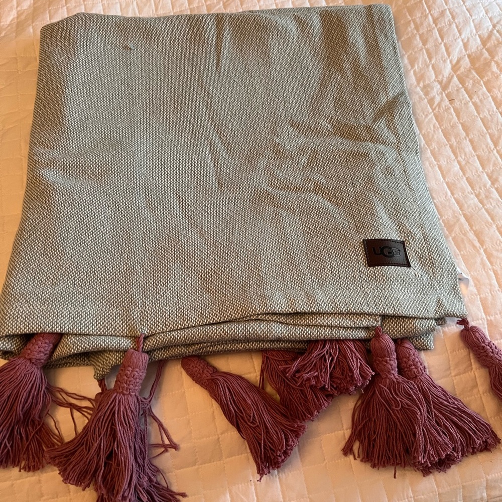 UGG Light Blue Throw Blanket with Lilac Tassels